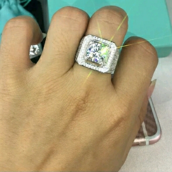 Round Cut White Sapphire Men's Diamond Ring - Picture 2 of 4